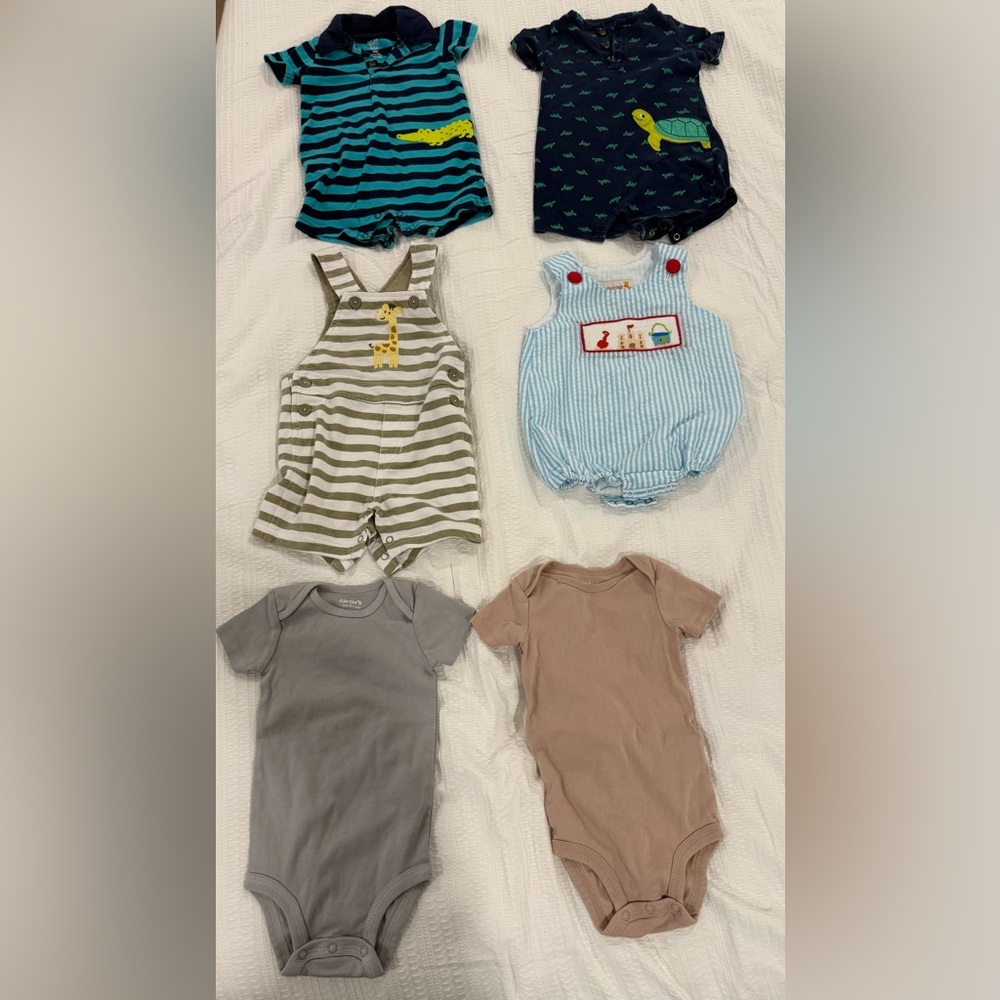 6 Adorable Rompers and Onesies - 9 months
